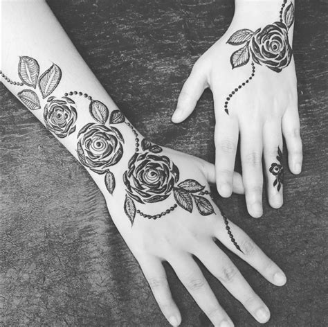 Pin By Amina On Latest Mehndi Designs♥️ Henna Designs Hand Beautiful