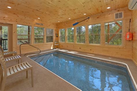 Scenic Mountain Pool 2 Bedroom Cabin With Pool Near Pigeon Forge