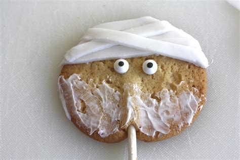 Easy Mummy Cookie Pops Diy Catch My Party