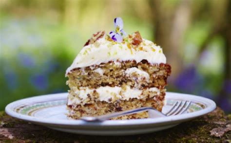 Just to let you know fran, i baked this cake yesterday, and you are right, it is awesome! Jamie Oliver's Hummingbird Cake - Muriels Kitchen