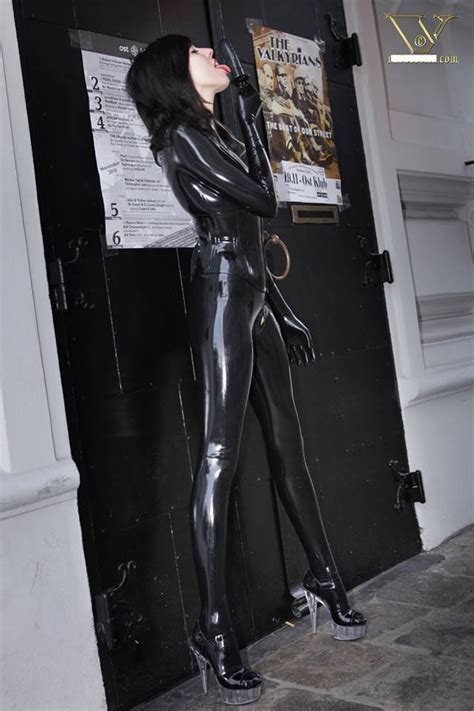 All Things Shiny — Fuckiamsexedout Girl In Latex Catsuit
