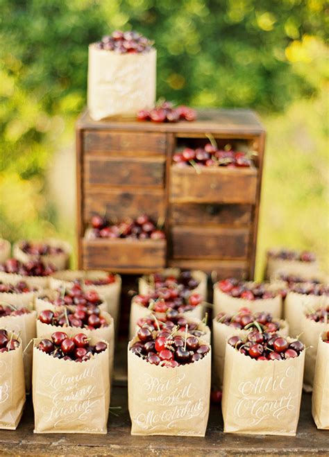 Genuinely different gift ideas are our speciality. 8 Fun & Refreshing Summer Wedding Favor Ideas - Wilkie Blog!