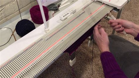 Adriafil scarf pattern yarn faidate ® new and exclusive knitting technique. Grannyknits4U knitting machine demo - YouTube