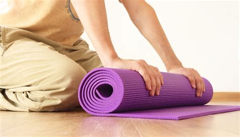 Steps To Choosing The Right Yoga Mat 3steps