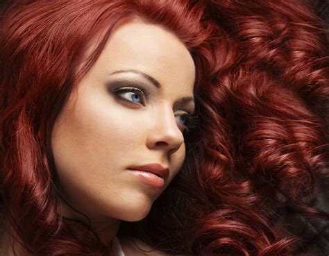 Dark Red Hair Color Ideas Thatll Make You Look Smoking Hot