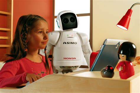 Hondas Latest Asimo Humanoid Robot Races Into Barcelona For European Debut