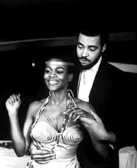 Jones was born in arkabutla, mississippi, son of robert earl jones, an actor, boxer, butler, and chauffeur who left the family shortly after james earl's birth, and his wife ruth jones (née connolly), a teacher and maid. 82 best images about *James Earl Jones* on Pinterest ...