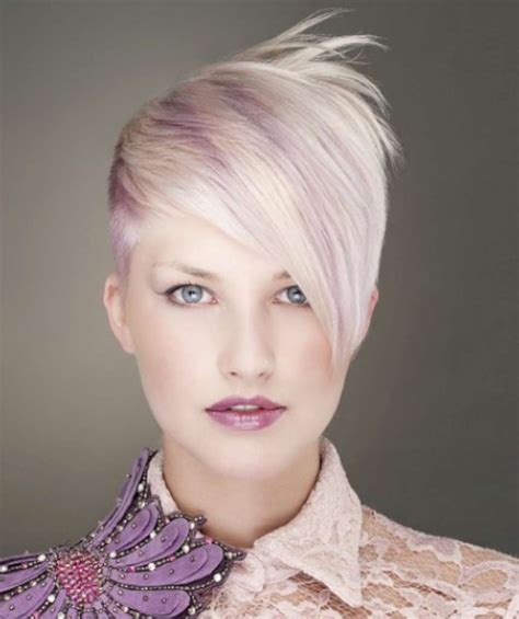 Check out the best hairstyles for women with gray hair ranging from long to short. 16 Gray Short Hairstyles and Haircuts For Women (2020 ...