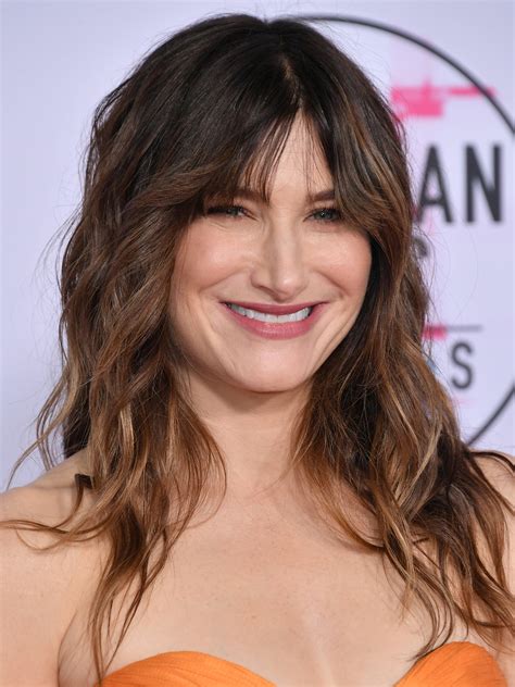 She graduated with a bachelor's degree in theater from. Kathryn Hahn - AdoroCinema