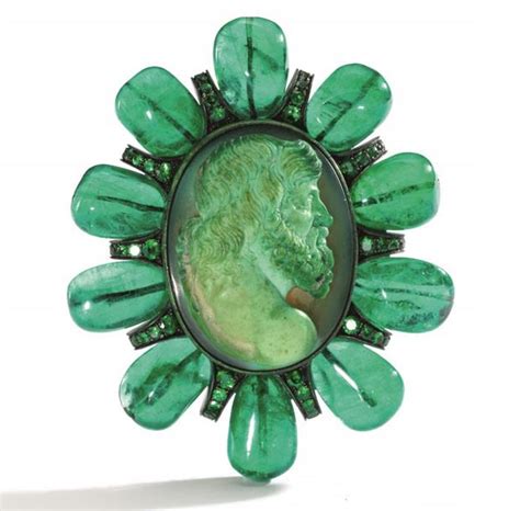 Hemmerle Emerald Cameo Tsavorite Garnet Pendant Necklace The French