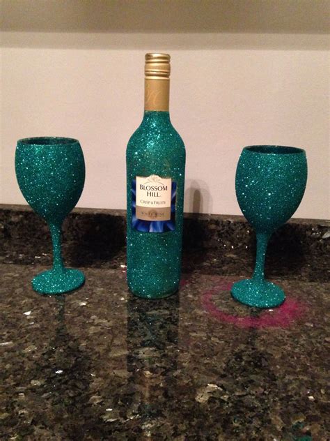 #15 neat glittered wine bottles can add glamour. Glitter glasses, vases, bowls, wine bottles, handmade by myself and a friend. | Glitter wine ...
