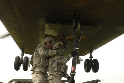 Soldiers Take Advantage Of Sling Load Training Article The United