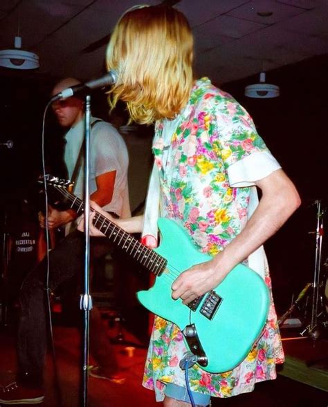 Kurt Cobain Dress Concert Canvas Heat