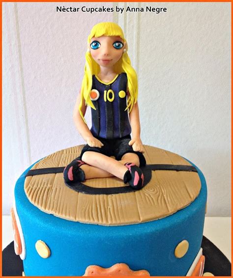 Anna S Basketball Cake Cake By Nectarcupcakes Cakesdecor