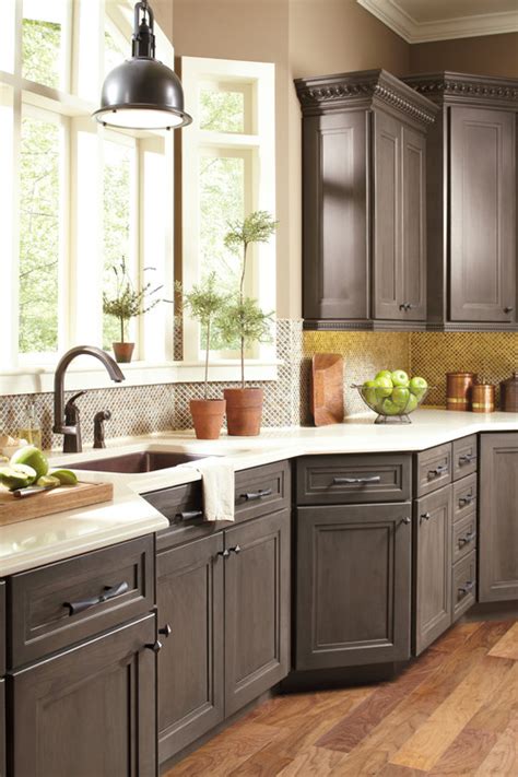 With so many interior wood stain colors to choose from, it's easy to find the right interior wood stain colors for your kitchen cabinets, living room floor, and more. What are the cabinets painted with? Paint? Gel Stain? What ...