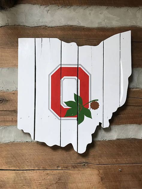 Customize this sign by choosing your choice of paint/stain and text color. Ohio State Wood Sign Reclaimed Wood for Wall Decor Ohio ...