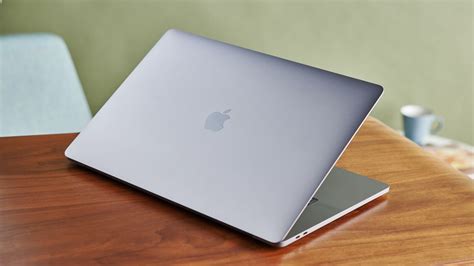 Is Buying A Apple Laptop Is Worth It In 2021 Shout Mee Loud
