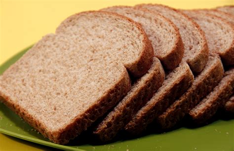 Free Picture Several Slices Wheat Bread Set Green Plate