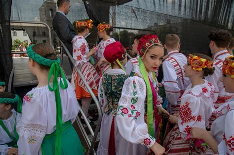 As Putin Pushes A Merger Belarus Resists With Language Culture And