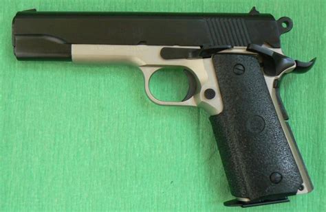 Norinco Np 28 Bicolor Pistole Krátké Zbraně Řehák A Řehák Vše