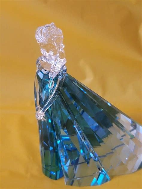 Swarovski Crystal Disney Princess Elsa Figurine Limited Edition