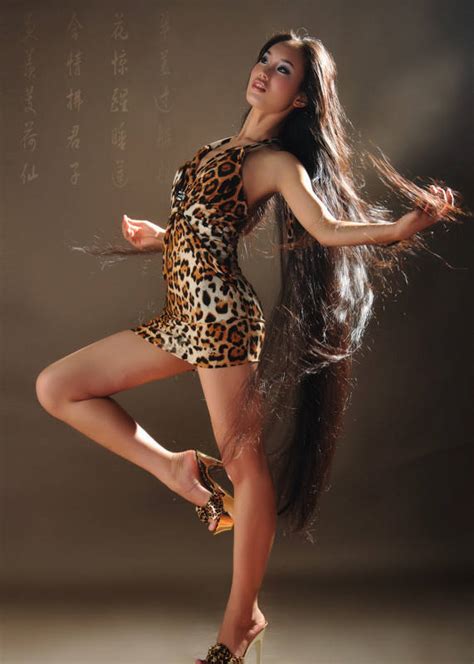 Some Gorgeous Long Hair Photos From Chinese Twitter