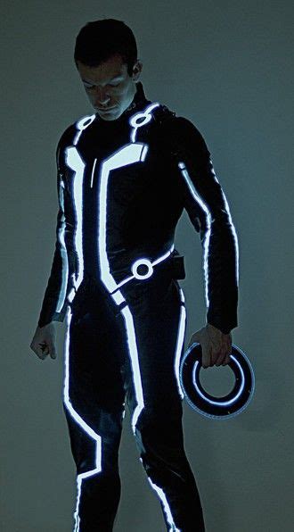 How To Make Your Tron Costume Glow With Electroluminescent Wire Tron