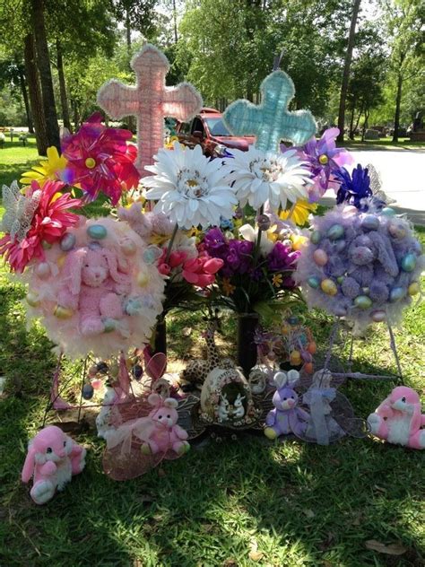 Place these on the headstone or on the ground in front of the headstone. Unique Headstone Decorations #2 Cemetery Grave Decoration Ideas | Newsonair.org