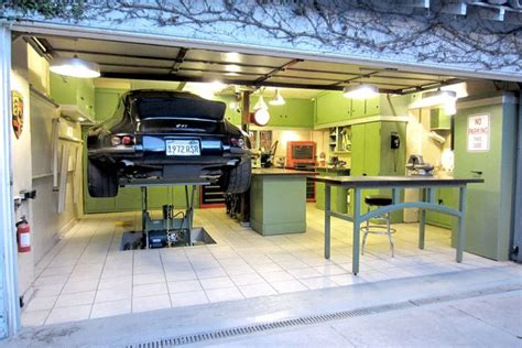 The Ten Most Incredible Garages In America Garage House Cool Garages