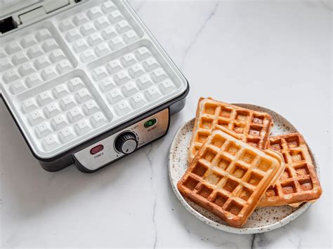 The 8 Best Waffle Makers In 2021