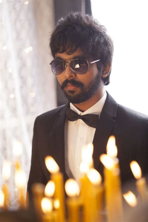 The film revolves around the power games in royapuram, where the godfather is called naina. gv prakash kumar (sporting a beard that seems to weigh almost as much as he does) plays johnny, a young man with a phobia that makes. Chennai365 | Enakku Innoru Per Irukku Movie Stills ...