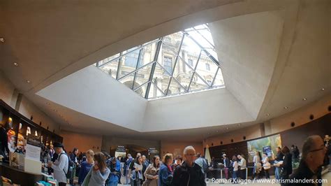 Danach wird die erste diagonale außen eingehängt. Louvre-Pyramide in Paris: 8 interessante Fakten (Höhe ...
