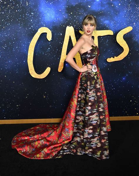 Taylor Swift Cats Premiere In New York 24 Gotceleb