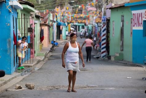 Un Hombre Asesina A Seis Personas En República Dominicana Antes De Ser