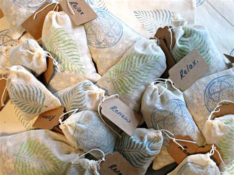 Sadly tcm is not my specialty. Craft Invaders - Home-Made Herbal Bath Tea Bags - Craft ...