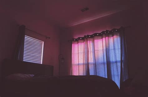 There are already 19 enthralling, inspiring and awesome images tagged with aesthetic bedroom. Bedroom Aesthetic Pictures | Download Free Images on Unsplash