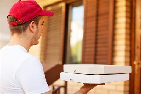 Qualities To Look For In A Pizza Delivery Service Sahara Pizza