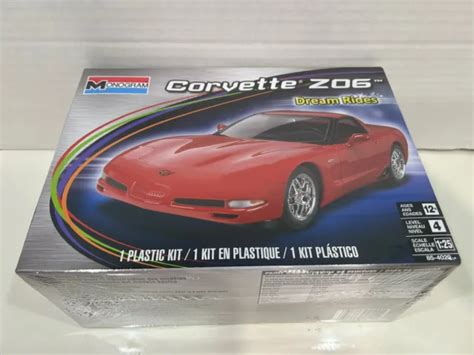 Monogram 2004 Corvette Z06 125 Scale Plastic Model Kit Dream Rides New