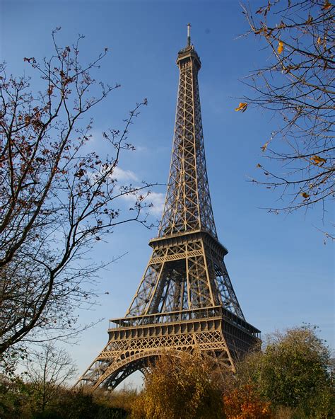 How To Color The Eiffel Tower Eiffel Tower Lagrave Designs Dark Images
