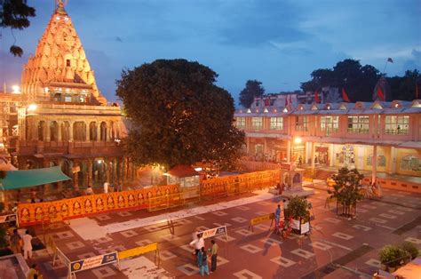 Shree Mahakaleshwar Temple Ujjain India Location Facts History And