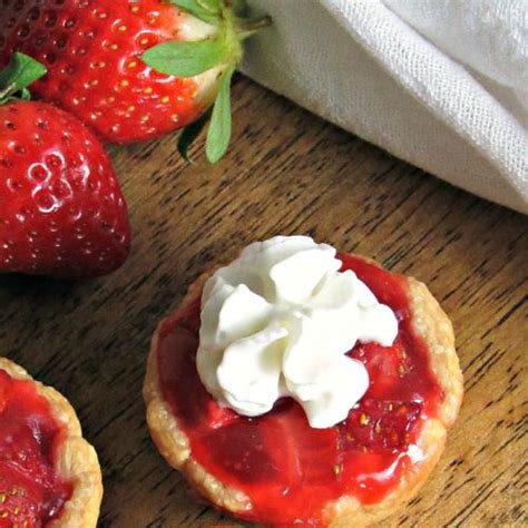 Mini Strawberry Pies ~ Just 5 Ingredients ~ A Gouda Life
