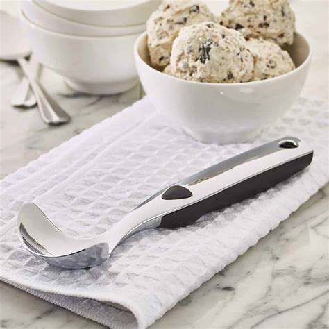 In the us, what is commonly called an ice cream scoop is known in the food industry as a disher or portion control scoop, and come in various sizes. Copco Ice Cream Scoop, Extra Large, Stainless Steel | Umami