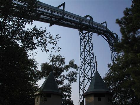 It had 2,800 feet of track and this great drop over the water. Busch Gardens Williamsburg: Alpengeist, Big Bad Wolf & More