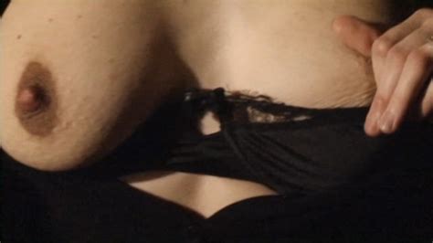 Nude Video Celebs Leeloo Nude Histoires De Sexes 2009