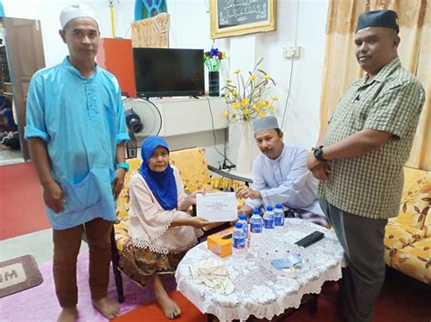 Hari keluarga padtl adalah program yang dianjurkan oleh pejabat bagi tujuan mengeratkan lagi silaturrahim. SEKTOR PENGURUSAN PEMBANGUNAN MURID PEJABAT PENDIDIKAN ...