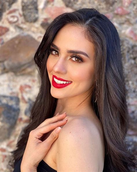 Débora Hallal, originaria de Sinaloa, es la sucesora de Andrea Meza en
