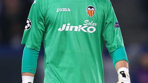 Crystal Palace Announce Free Signing Of Getafe Goalkeeper Vicente