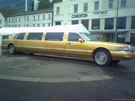 Golden Limo Spotted Spotting Hobbies And Other Stuff Pakwheels Forums