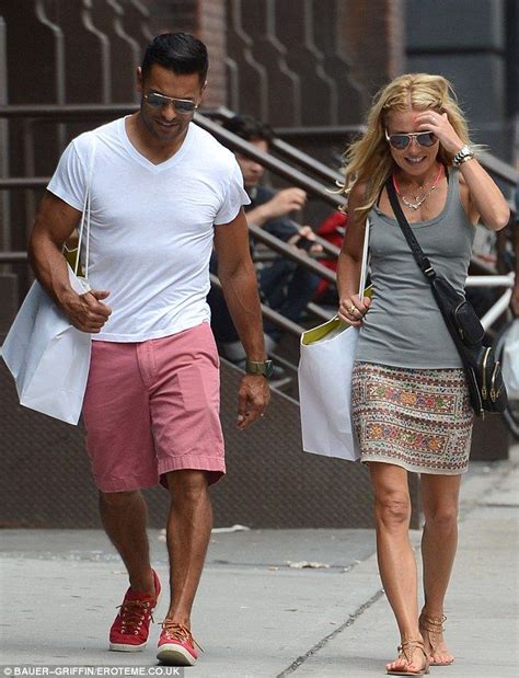 Happy Together Kelly Ripa Looks Delighted On A Sunny New York Outing
