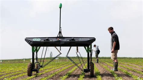 Worlds First Autonomous Farmbot Fleet Likely To Be Available By 2022